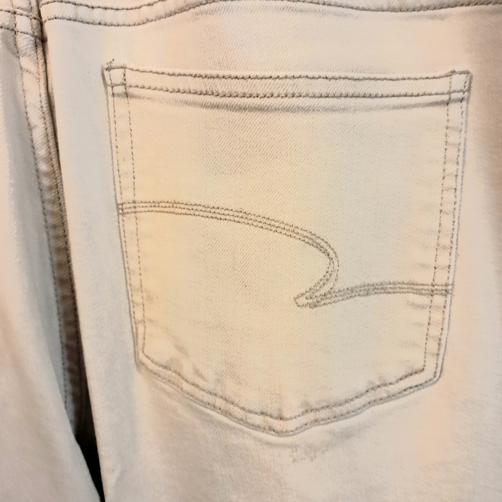 Time and Tru Light Tan Jeans Size 20